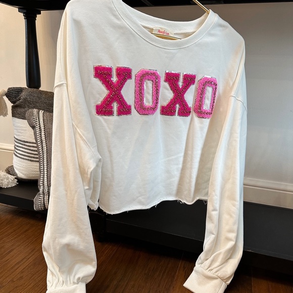 LIKE NEW Cropped Sweatshirt with XOXO Sequin Patch Detail - Picture 2 of 5
